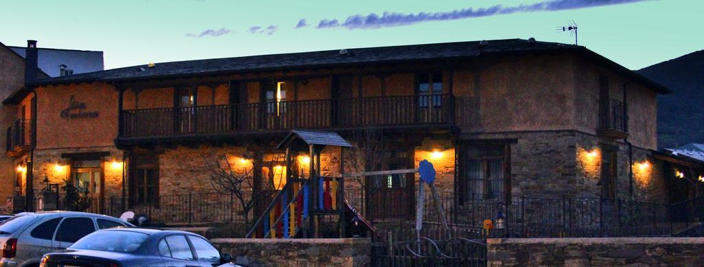 Las Fontaninas Noceda del Bierzo Eksteriør bilde